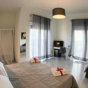 Porto&beverello Naples